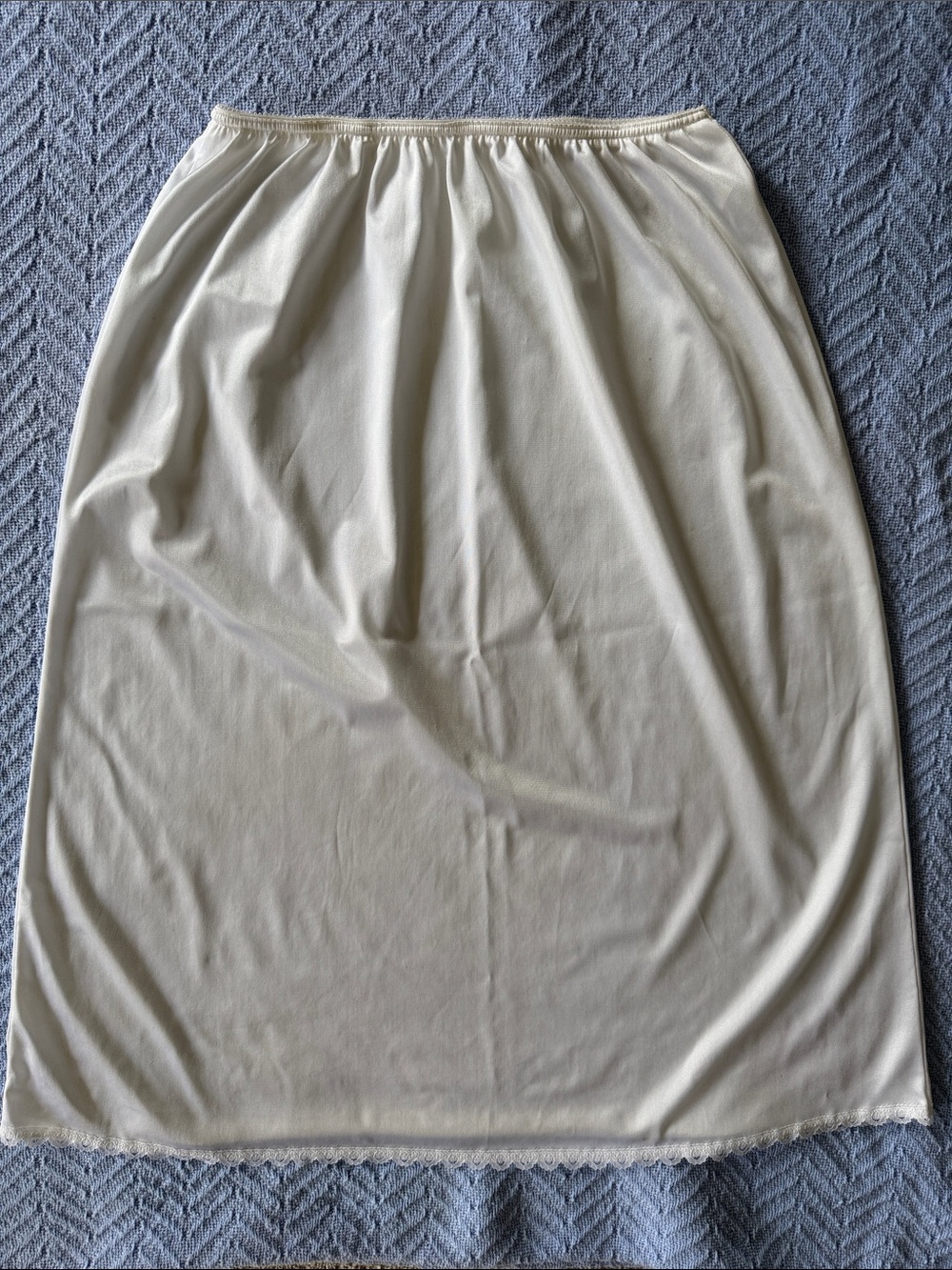 Warner's White half Slip with Elastic waist Lace Decorated